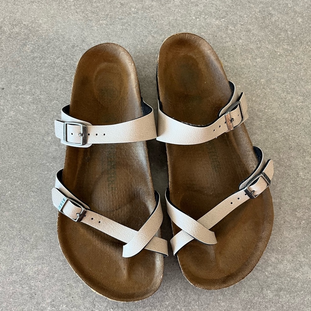Women’s Birkenstock Arizona EVA Sandals- Stone Color Size 9- Great Condition